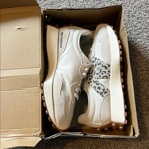 NWT New Balance 327sneakers in off white with leopard print logo. Super cute!! - Picture 7 of 7